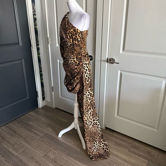 Nasty Gal One Shoulder Animal Print Semi-Formal Dress with Train Size 6 - Picture 4 of 8